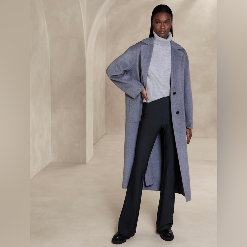 NEW! BANANA REPUBLIC NAVY RAMIRA BI-STRETCH FLARE PANT 🖥️2️⃣